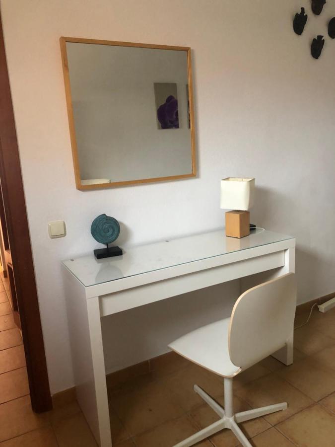Lovely 2-Bed Villa In Corralejo Fuerteventura Exterior foto